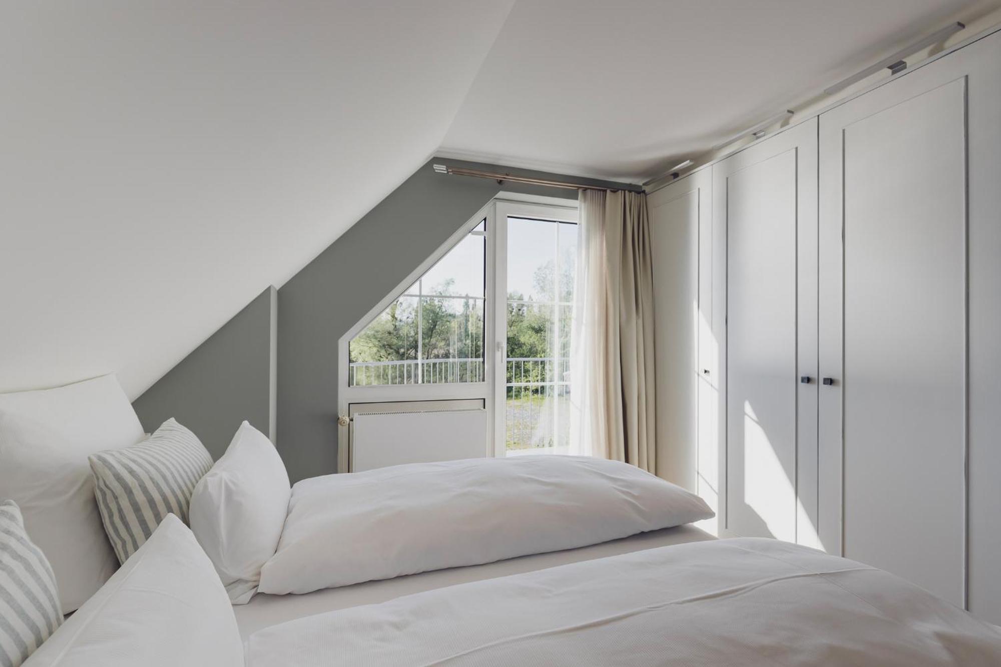 Hotel Caraleon Wasserburg am Bodensee Exterior photo